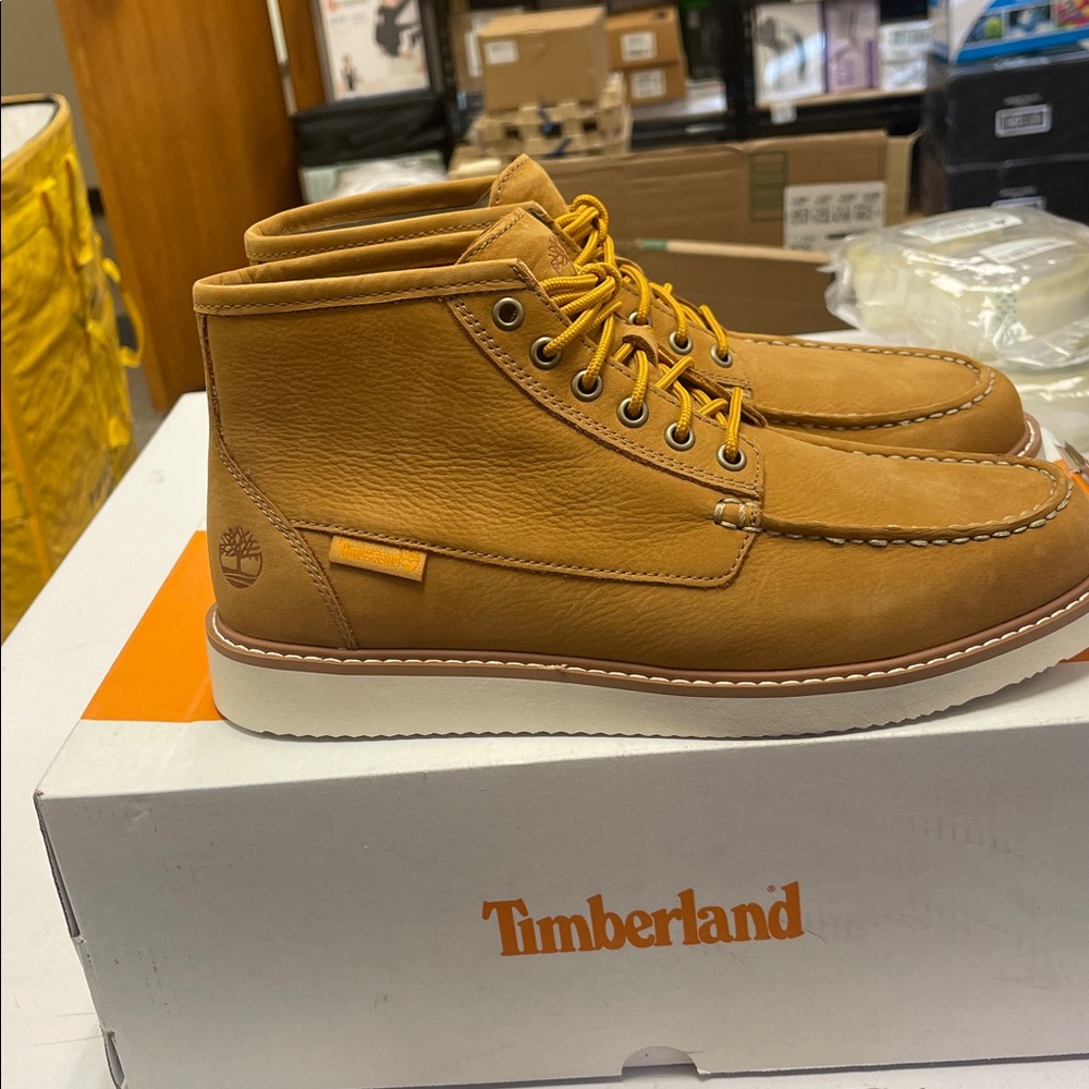 Timberland Men's Tan Chukka Boots